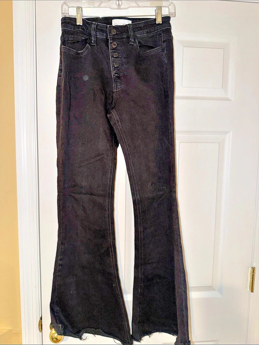 Vervet V2664 Black Flare Jeans Waist 27